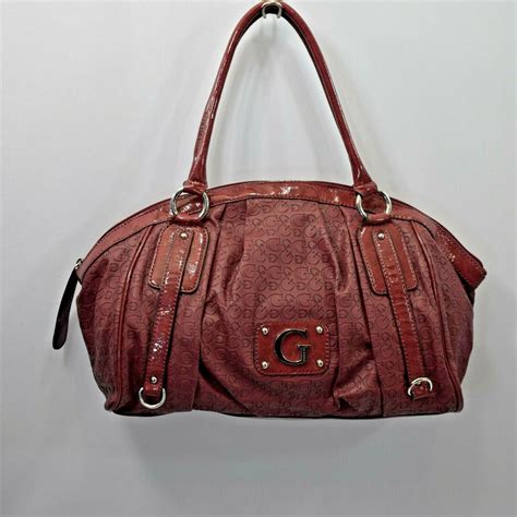 guess signature handbags.